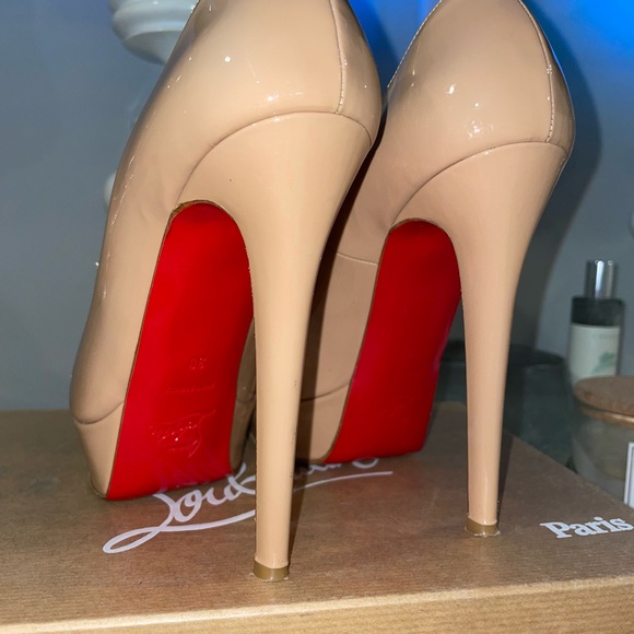 Christian Louboutin Bianca 140 Nude Patent calf - Picture 3 of 5